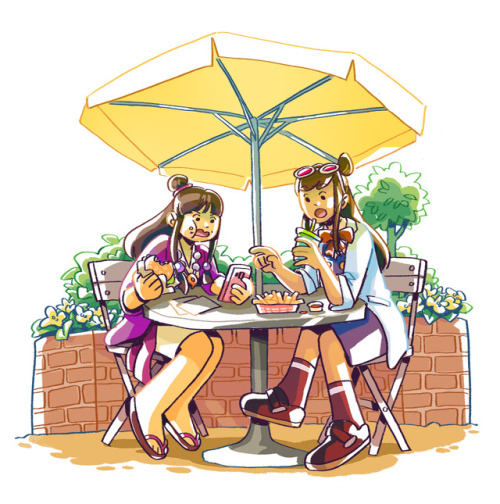 yuan-mi:my girls!! ✨ enjoying a cute and relaxing fast food...