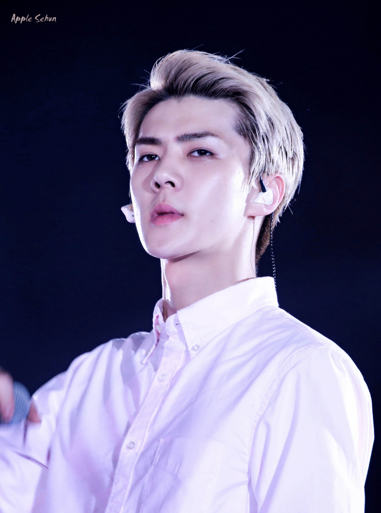 SEHUNIX.COM : 160930 | Credit: SEHUN_AppleOfMyEye [01, 02]