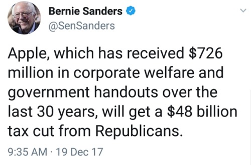 podsavethestudent:bernie laying down the FACTS 