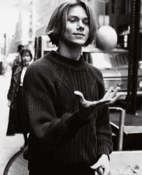 mesillusionssousecstasy:RIVER PHOENIX- Requiescat in pace