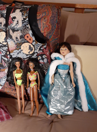 thrift store barbie dolls