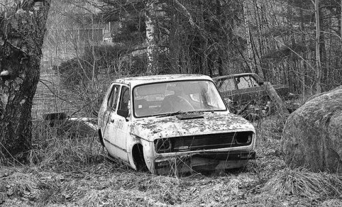 thoughtsaboutruins:Fiat 127 by Foide on Flickr.