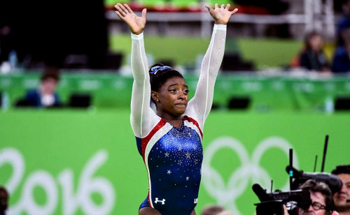 sparklesandchalk:Simone Biles wins the Olympic All-Around with...