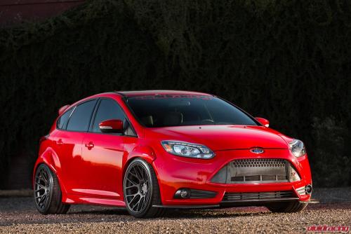 phil-loves-cars:Ford Focus ST SEMA