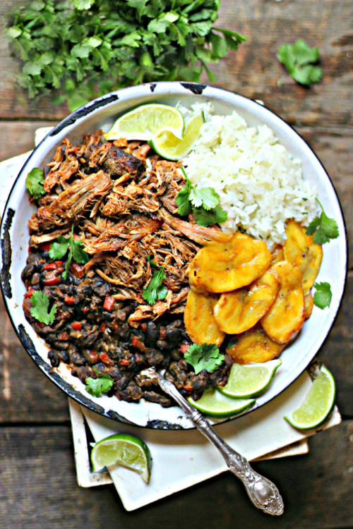 yummyinmytumbly:Cuban Pork & Black Bean Rice Bowls