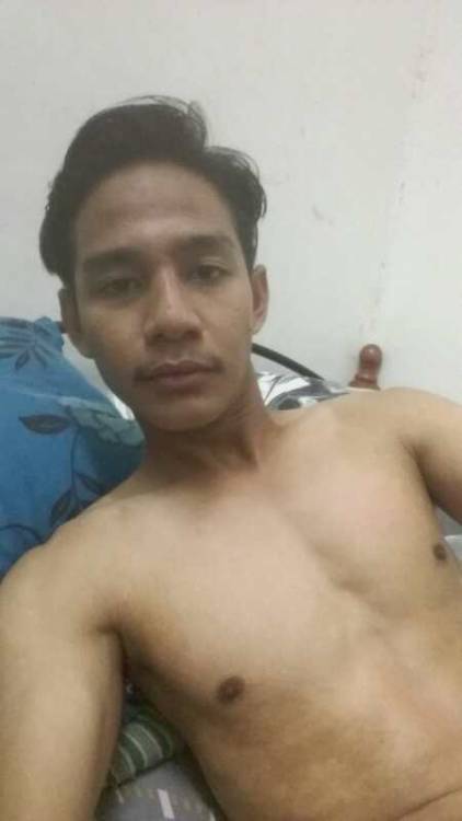 jantanmelayu-wc:Ruffixx Str8 cute melayu Nak video lancap...