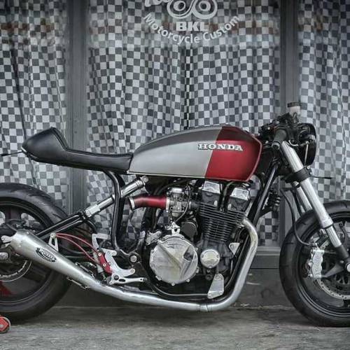 ๐ caferacerpasion.com ๐ Argggg! Awesome Honda CB Cafe Racer by...