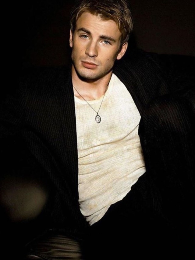 Chris Evans Young : young chris evans on Tumblr / In 2001, chris evans ...