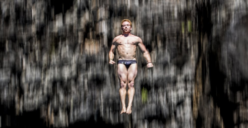 let-s-build-a-home:Red Bull Cliff Diving World Series in Phi...