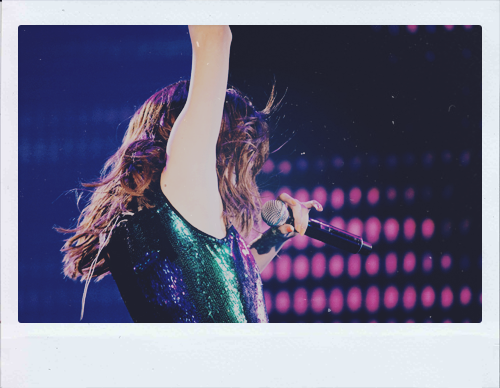 itsgomezsel:Selena performing at the ICE BSD City in...