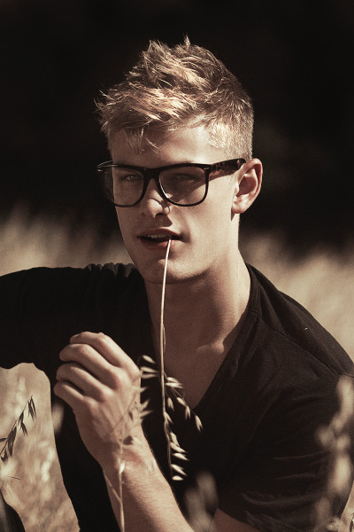 He looks so hot in those glasses, then again Noah Teicher always looks hot!