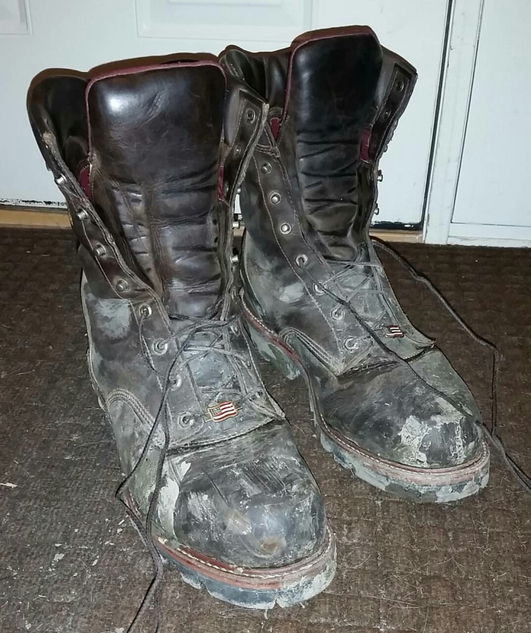 Logger Booted Man — mnbootboy: Seriously hard used super loggers...