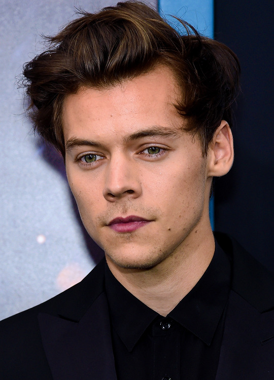 sstyles: Harry Styles at the New York premiere...