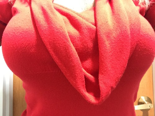 blonde-hotwife-milf:Do my tits looks big in this top hunny?They...