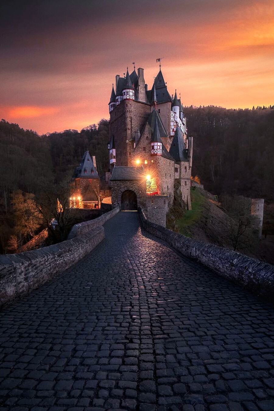 j-k-i-ng:
““ “Sunset at the Famous Burg Eltz“ by | Michael Sidofsky ” ”