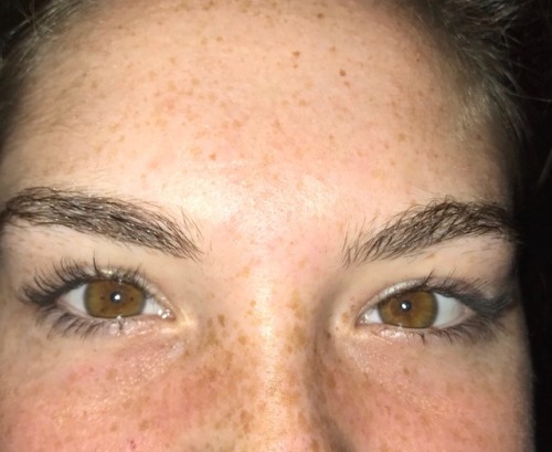 freckles-and-luv:i kind of like my ugly colored eyes