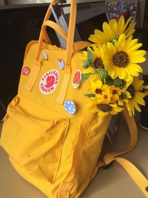 bags flowers cute aesthetic yellow aesthetic yellow converse sunflowers icecream