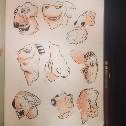 Alien Heads are the best. #sketchbook