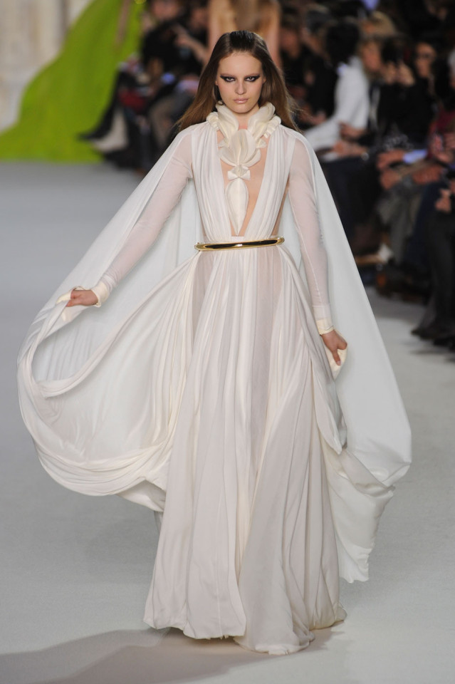 Style of Westeros - House Corbray - Stephane Rolland Haute Couture...