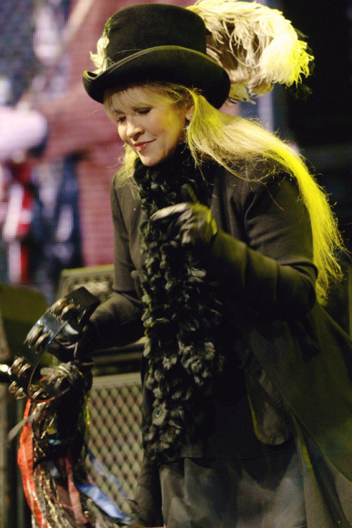 stevie-nicks-daily:Highway Companion Tour, Berkeley, CA -...