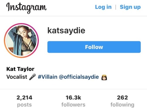 urfamousnowhaha2:Kat Taylor vocalist of Philippine band Saydie....