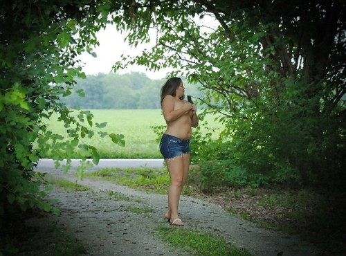 sal-tee:smoothsoftthickprettykitty:chubbygirls4me:Nature...