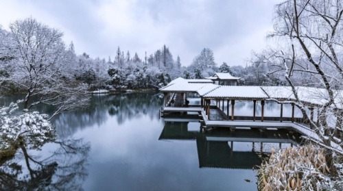 fuckyeahchinesegarden:West lake, Hangzhou, China