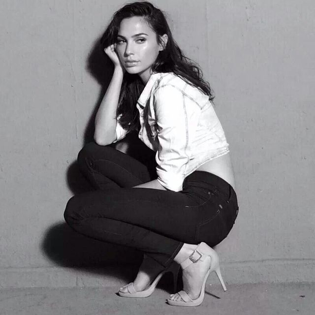 Gal Gadot - Black&White