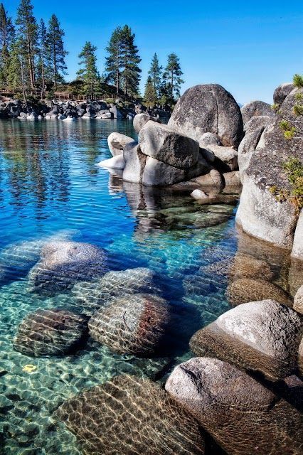 bonitavista:Lake Tahoe, Californiaphoto via jason