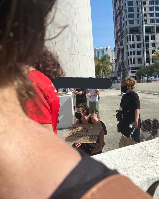 Shawn today at BLM protest ✊🏿 (31/05/2020)