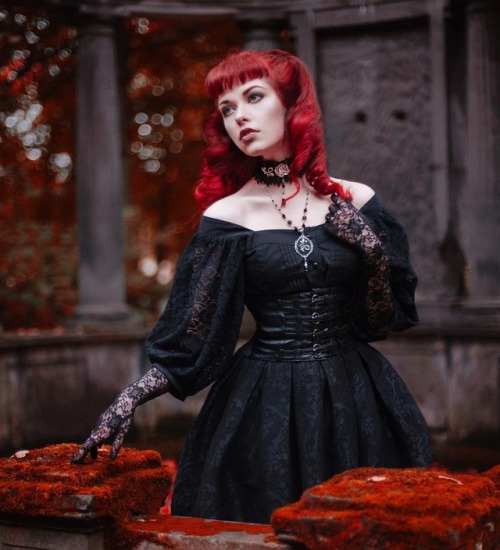 gothic beauty on Tumblr