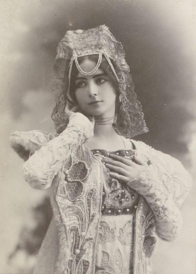 The Me I Saw | antique-royals: Cleo de Merode 1900s