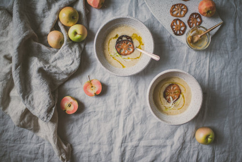 bettysliu:Roasted Parsnip Apple Soup with Baked LOTUS ROOT...