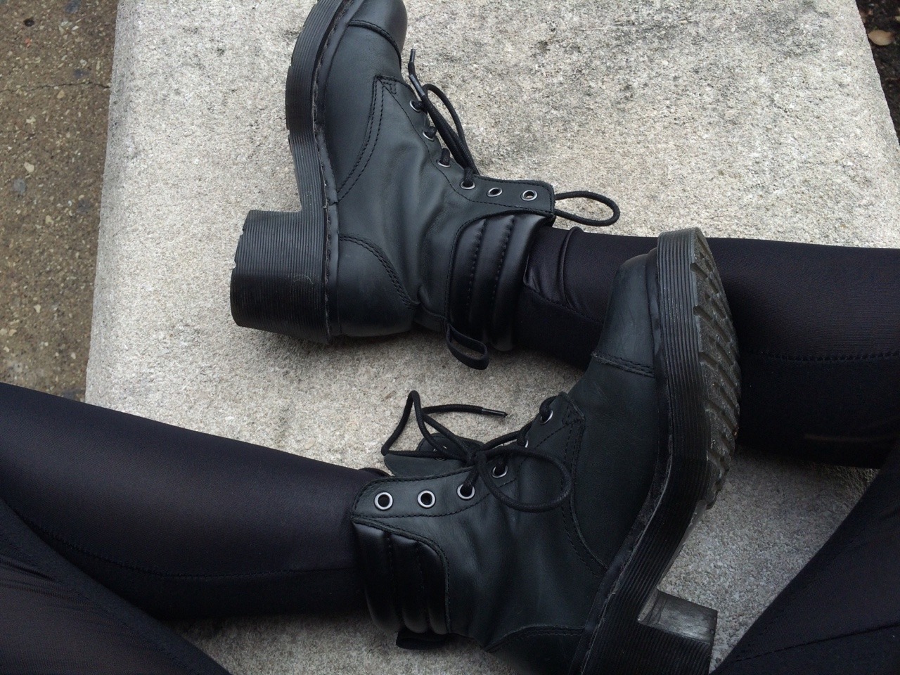 dr martens alexandra