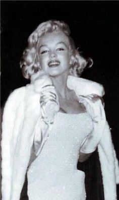 Hollywood's Golden Age — Marilyn Monroe- 1957