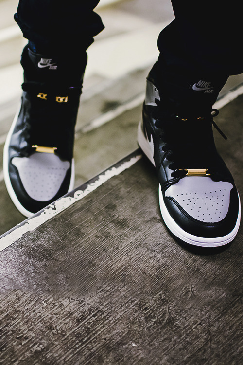 shadow 1s size 10.5
