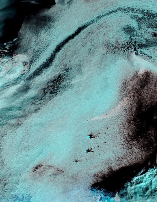 Volcanic plume over Southern Atlantic ocean revealed through...