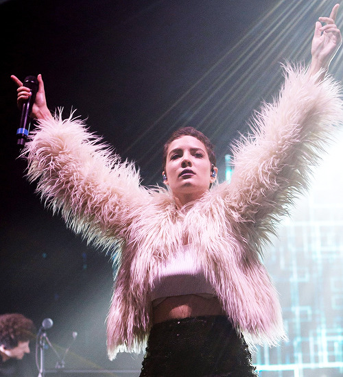 Halsey Love — Halseysource Halsey Performing At The Badlands