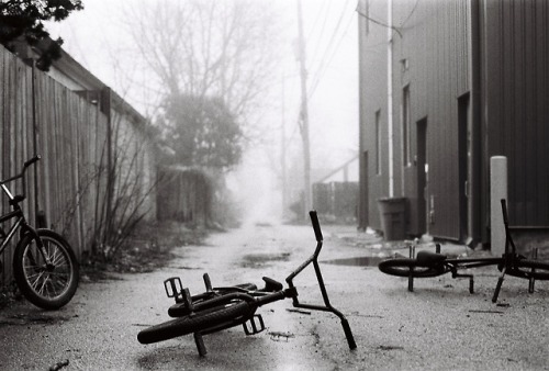 brokenbmx:Backstreets