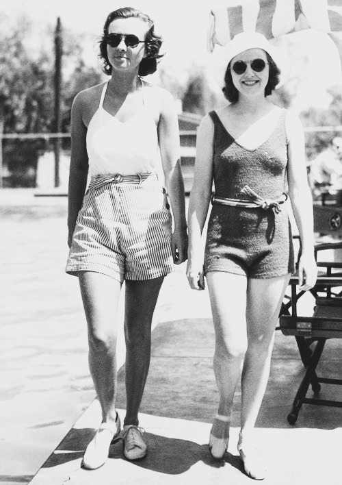The Sewing Circle Margaret Lindsay Pictured On The Left