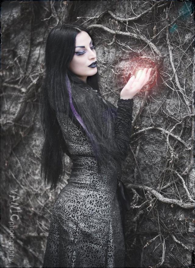 Model/MUA: Kali Noir Diamond Photo: Vanic... - Gothic and Amazing