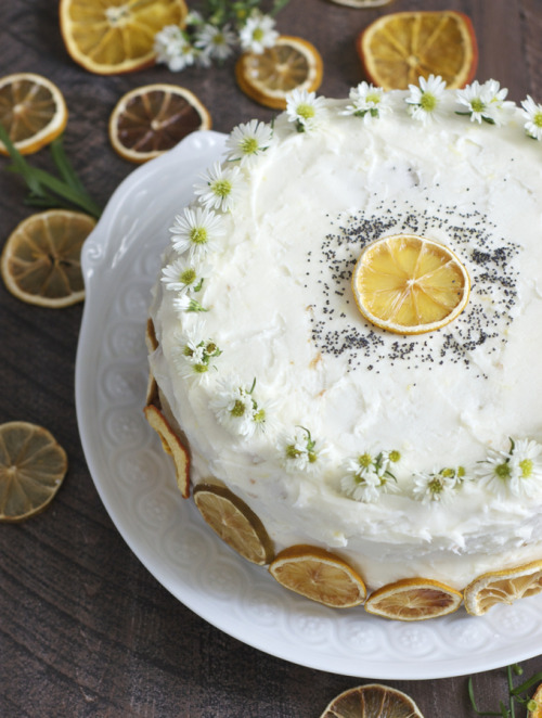 sweetoothgirl:Lemon Poppy Layer Cake