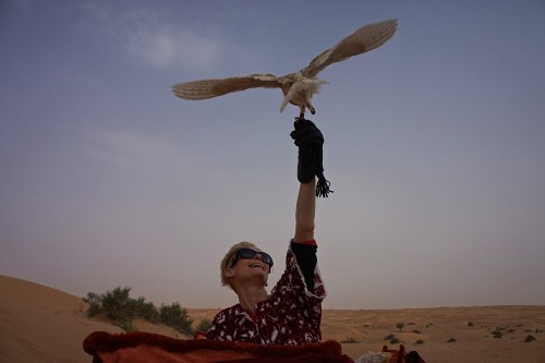 tildaswintonwearsasuit:re-natas:Tilda Swinton in Dubai by...