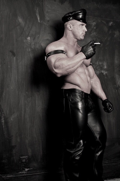 Muscle Leather Daddy