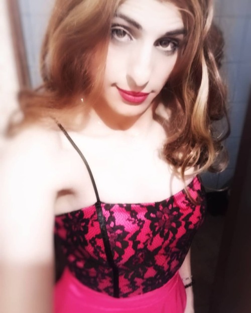 xmas fashionist boytogirl diva girlslikeus beautiful mulher sexy powerful transgênero transgender drag estilo fashion trans pride woman queer beleza genderfluid style selfie beyourself orgulho