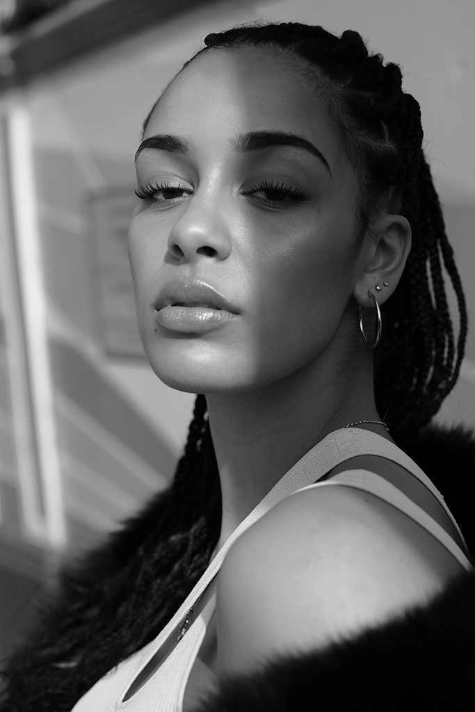 Jorja smith фото