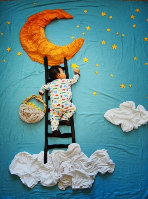 ya-yas:Queenie Liao Turns Her Baby’s Naptime Into Adventures