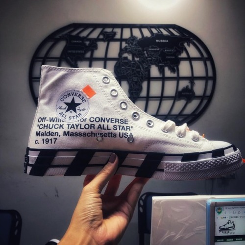 flightkickz:Off white X Converse 2.0 ,sise5-11...