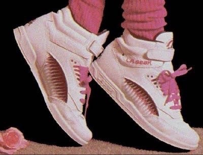 la gear tennis shoes