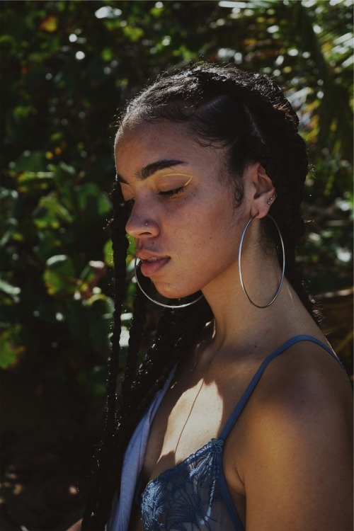 puerto rico graphic liner woc wlw box braids jumbo box braids latinx black girl magic